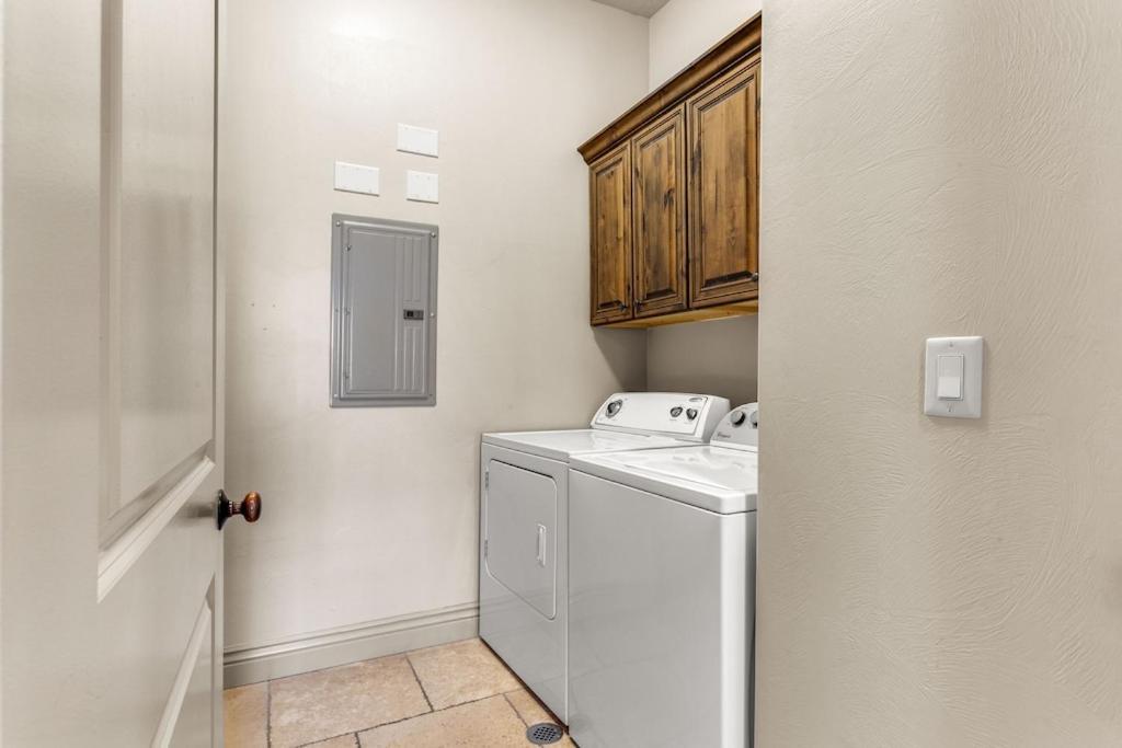 וושינגטון Coral Springs Resort H2 Brand New Home, Community Pool, Outdoor Fireplace, And Near Sand Hollow מראה חיצוני תמונה