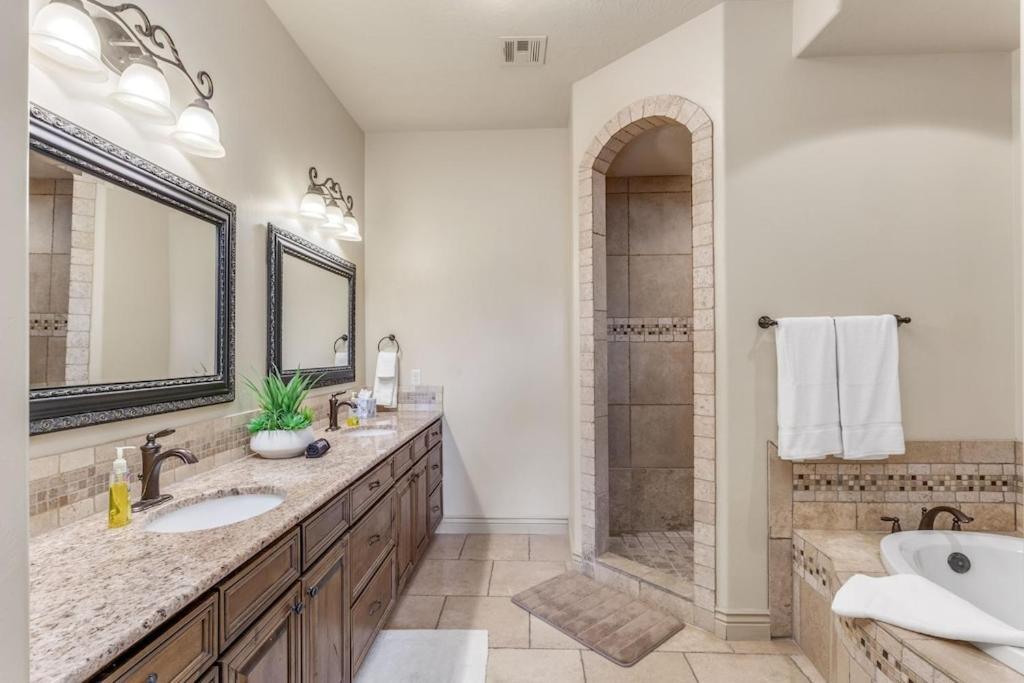 וושינגטון Coral Springs Resort H2 Brand New Home, Community Pool, Outdoor Fireplace, And Near Sand Hollow מראה חיצוני תמונה